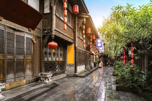 万达电影:预计2023年净利润最多12亿元,国内影院全年票房75.6亿元